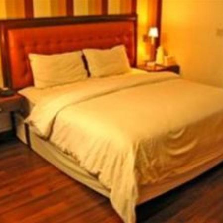 Hotel Metro Continental Delhi  Bagian luar foto