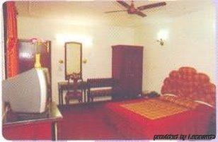 Hotel Metro Continental Delhi  Bagian luar foto