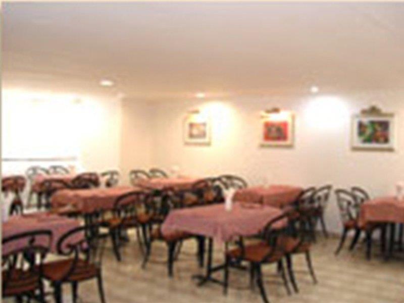 Hotel Metro Continental Delhi  Bagian luar foto