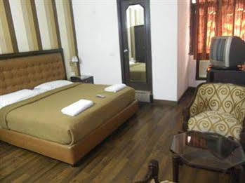 Hotel Metro Continental Delhi  Bagian luar foto