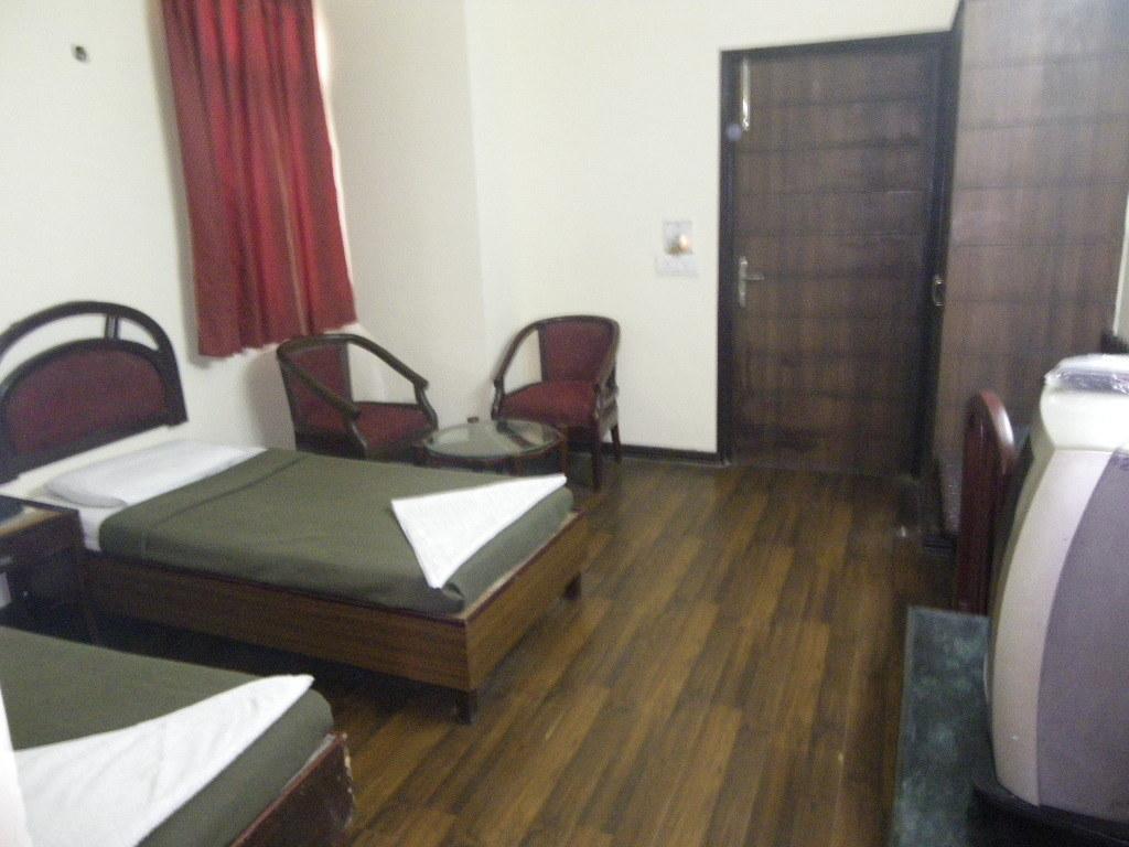 Hotel Metro Continental Delhi  Ruang foto